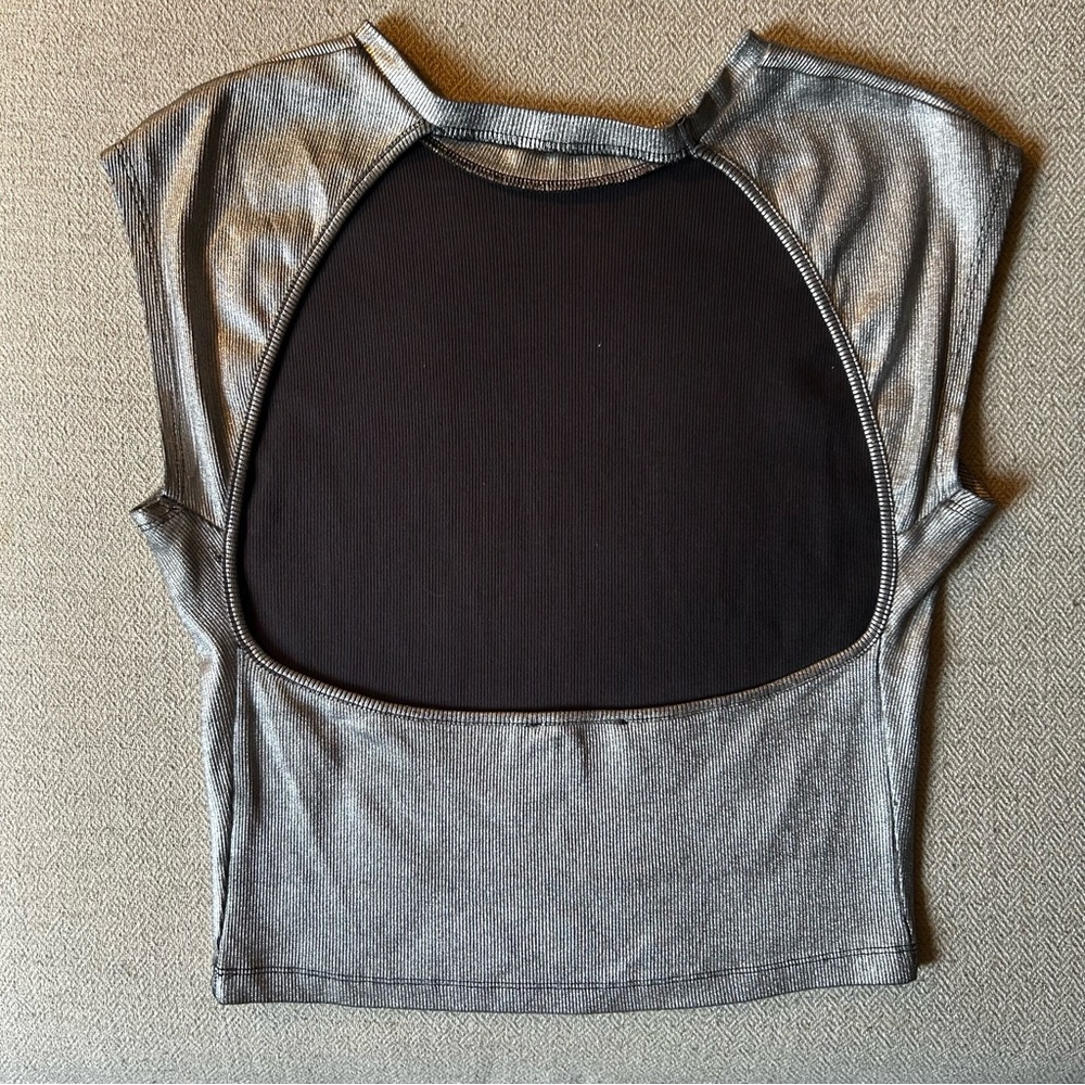 Silver Ribbed Open Back Tank - Picture 3 of 9